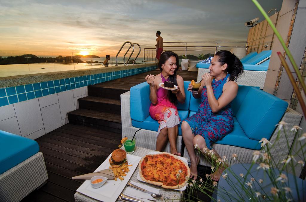 C'haya Hotel Kota Kinabalu Bagian luar foto
