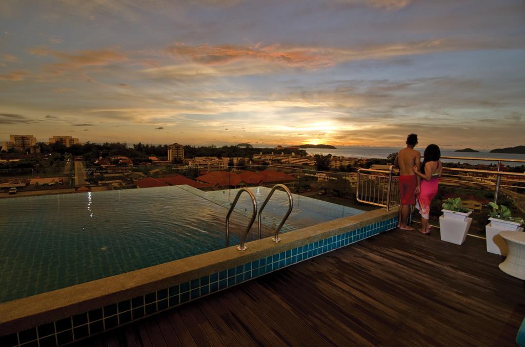 C'haya Hotel Kota Kinabalu Bagian luar foto