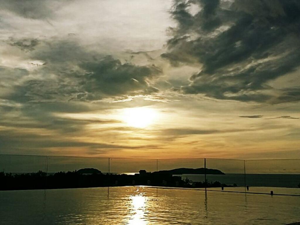 C'haya Hotel Kota Kinabalu Bagian luar foto