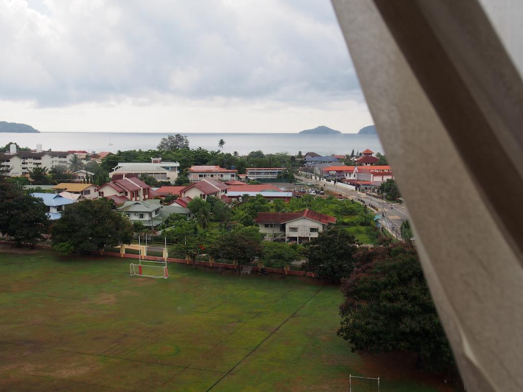 C'haya Hotel Kota Kinabalu Bagian luar foto