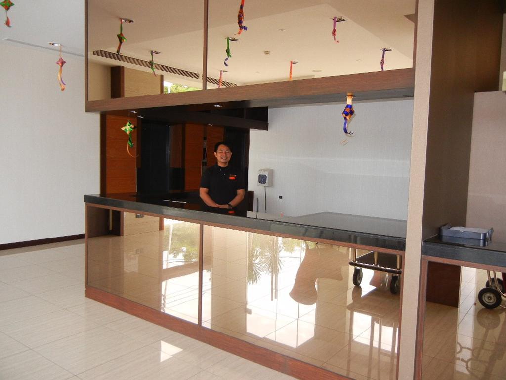 C'haya Hotel Kota Kinabalu Bagian luar foto