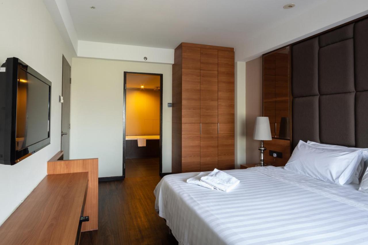 C'haya Hotel Kota Kinabalu Bagian luar foto